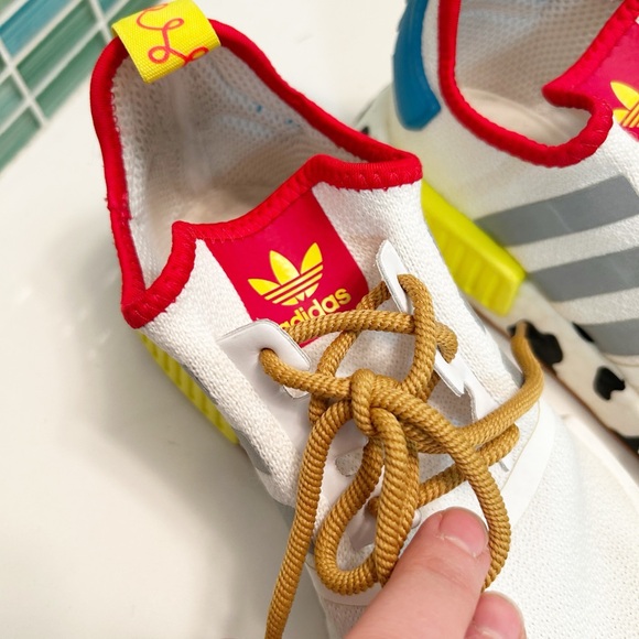 ADIDAS x TOY STORY The Originals NMD_R1 Disney Collab Toy Story White SZ: 6 - Picture 14 of 15